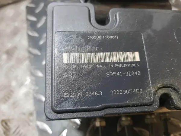 ABS-pumppu OEM 44510-0D031 Toyota Yaris 2:lle image 8