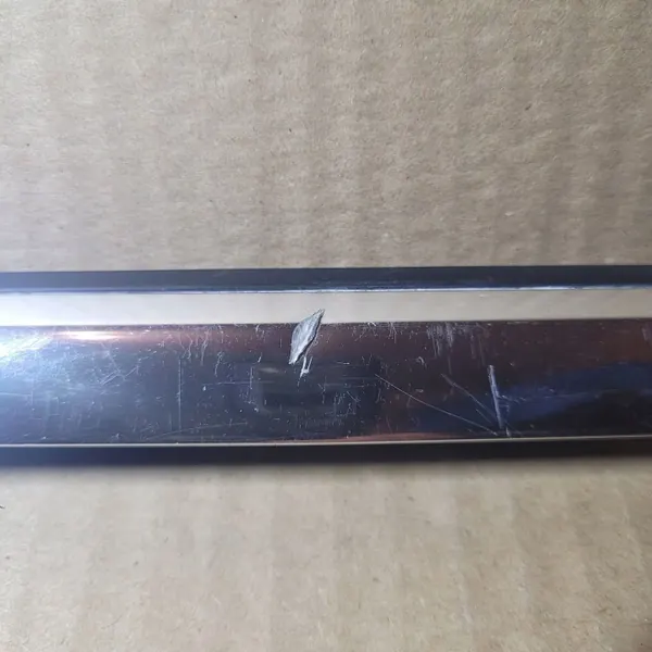 Racleur de porte Audi A4 B9 gauche arrière OEM 8W0853763B image 7