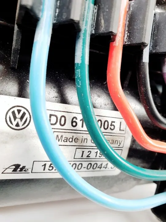 Compressore sospensione VW Phaeton 3D0616005L image 3