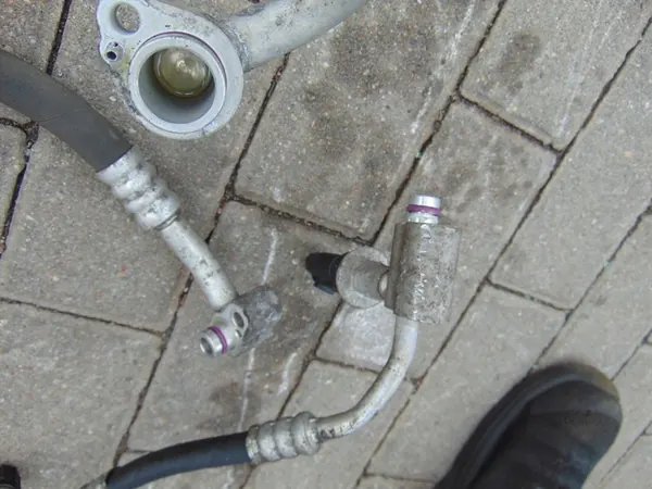 Ilmastointijohdot VW Caddy III 2.0 Bensiini image 5