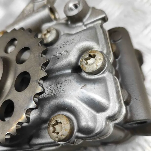 Gebruikte oliepomp OEM R2781810520 voor Mercedes-Benz CLS image 8