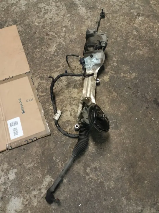 Cremallera dirección Ford Focus MK3 OEM ere433500jjk342d2easeewr23 image 2