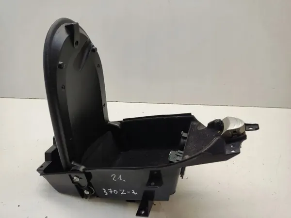 Accoudoir console Nissan 370Z 2009 OEM 689241EL0A image 3