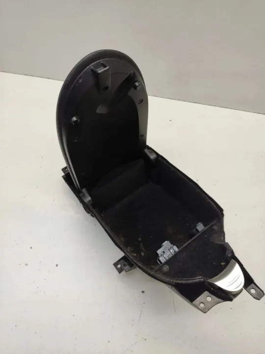Accoudoir console Nissan 370Z 2009 OEM 689241EL0A image 4