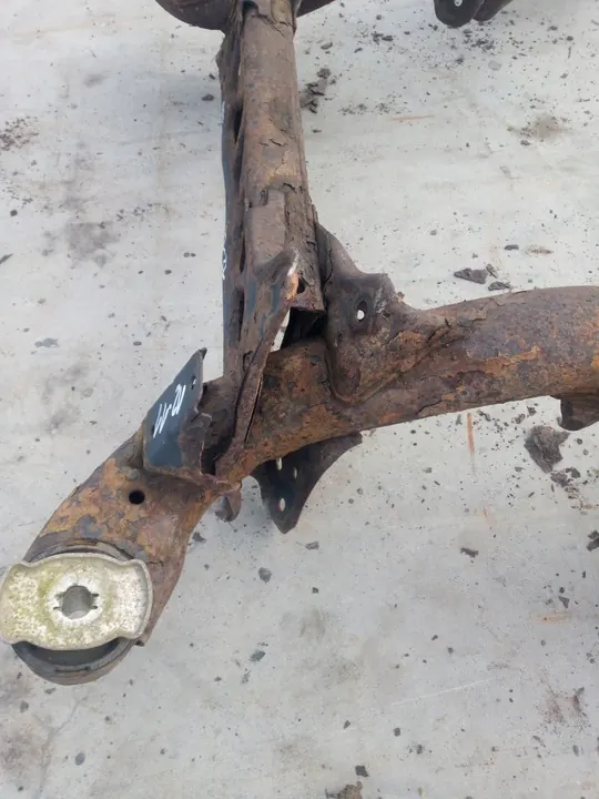 Audi A4 B8 A5 8T Bakre Stötdämpare 8K0505288E image 10