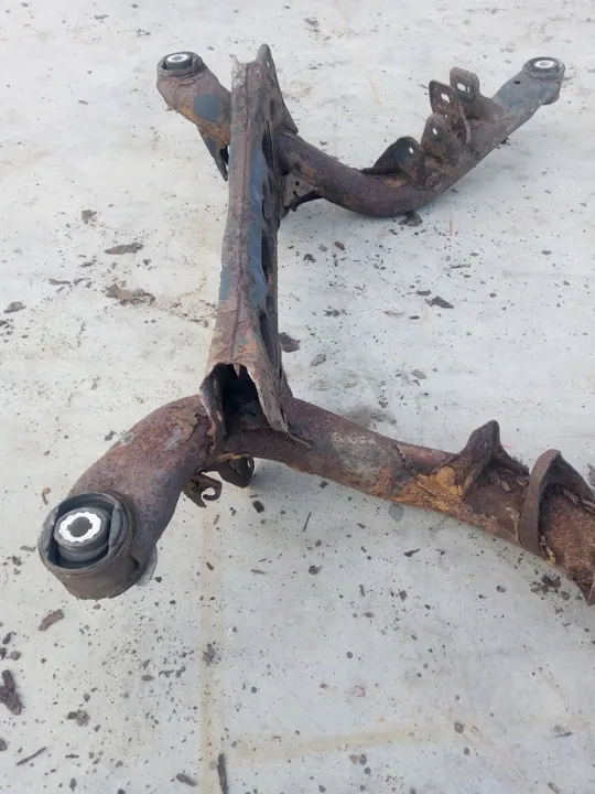 Audi A4 B8 A5 8T Bakre Stötdämpare 8K0505288E image 7