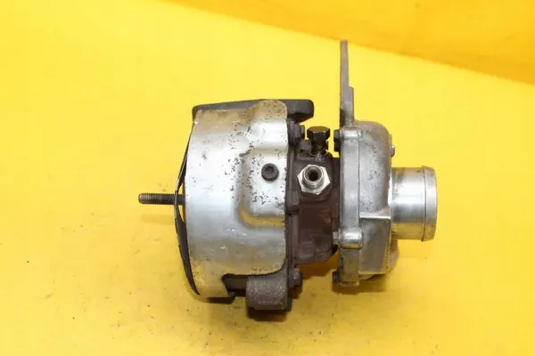 Turbo usado OEM 057145701T Esquerdo Audi A8 D3 image 3