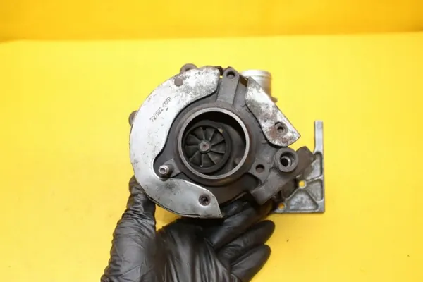 Turbo usado OEM 057145701T Esquerdo Audi A8 D3 image 5