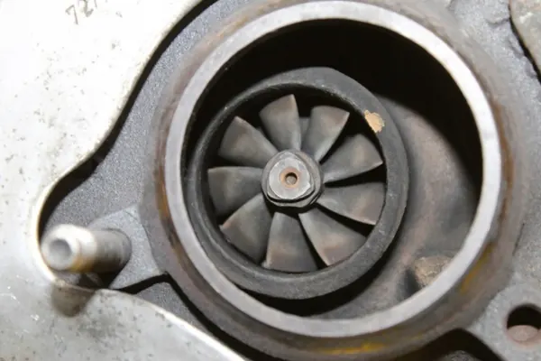 Turbo usado OEM 057145701T Esquerdo Audi A8 D3 image 6