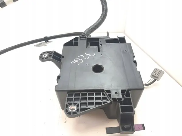 Fusible relais batterie Lexus LS 460 OEM 8216550010B image 3