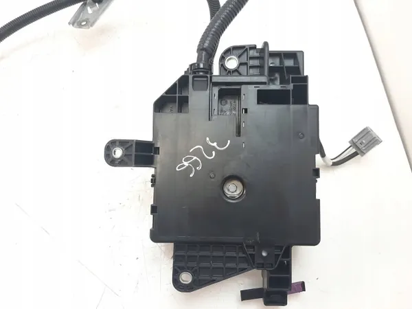 Fusible relais batterie Lexus LS 460 OEM 8216550010B image 4