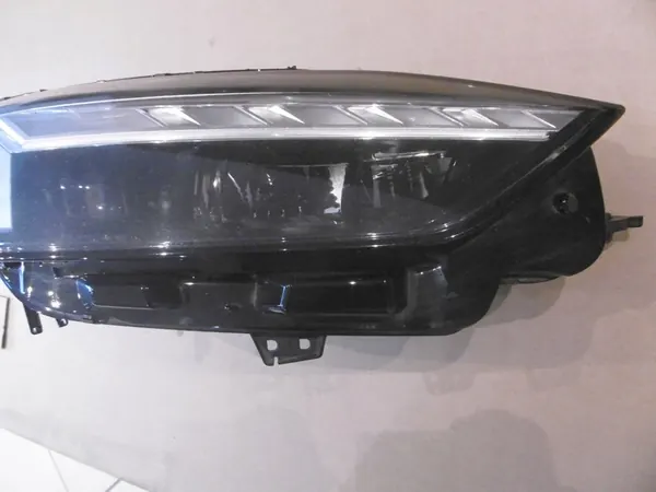 Audi A5 faro Matrix LED derecho delantero 8W6941040 image 9