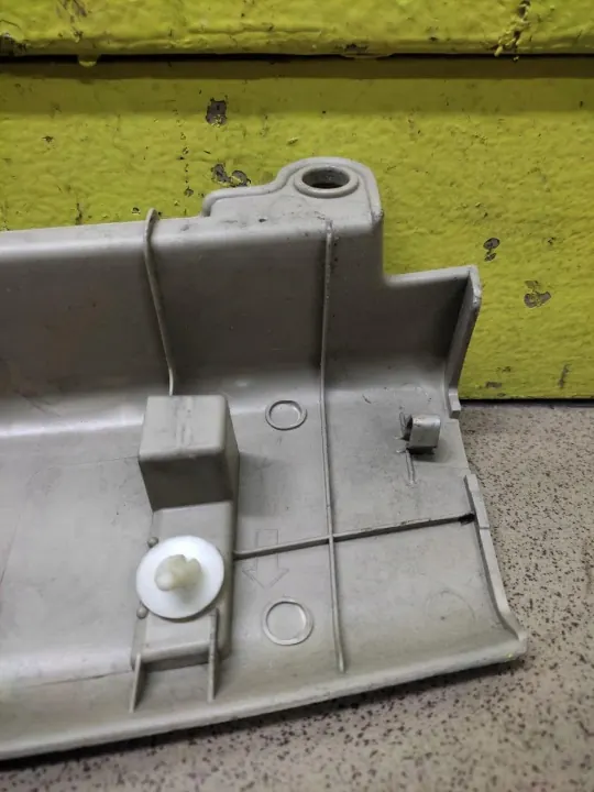 Lexus RX300 Takavyön kansi OEM 5838748030 image 4