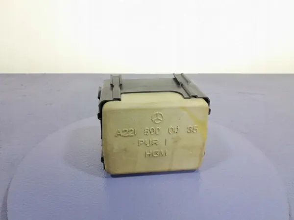 Pompe de verrouillage central Mercedes OEM A0008003348 image 2