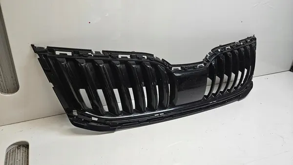Skoda OE 5E0853653C grille cover image 2