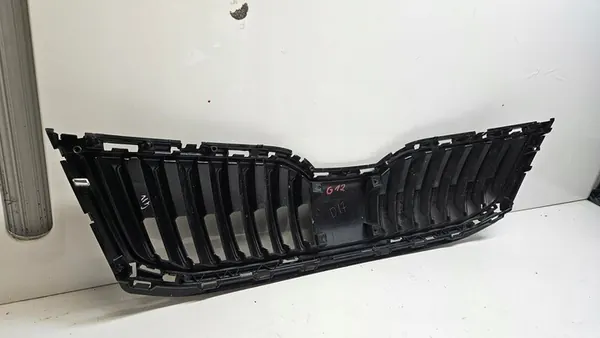 Skoda OE 5E0853653C grille cover image 6