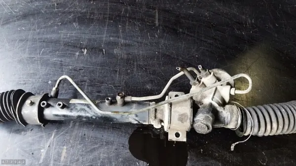 Mazda 323F ohjausvaihde OEM 5510526 image 3