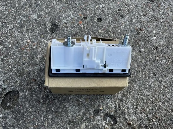 Kofferbakknop OEM 5N0827566T voor VW Tiguan I 07- image 4