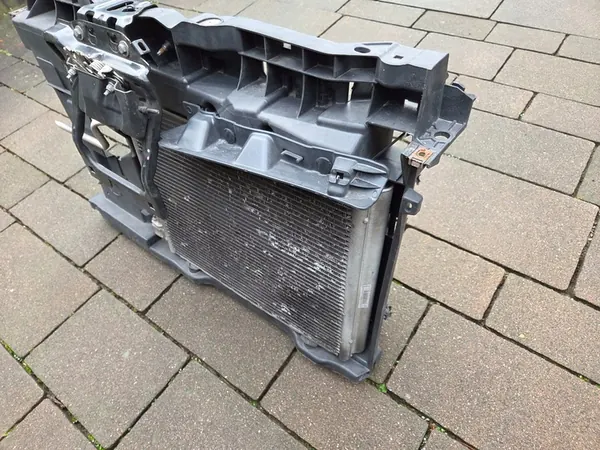 Voorste montage PEUGEOT 208 I met radiator en ventilator image 5