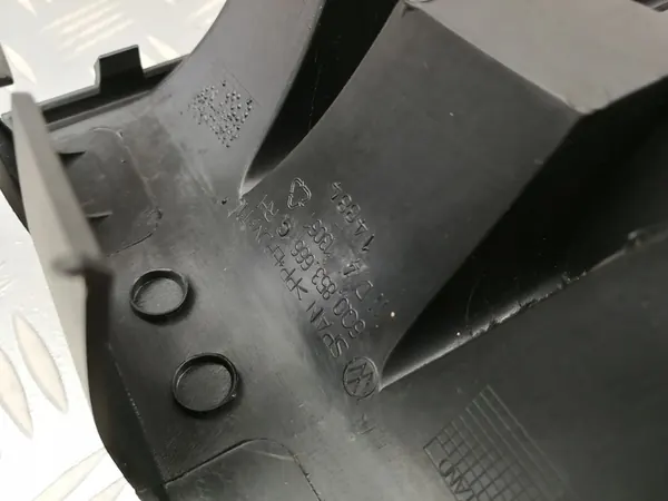 Etupuskimen sumuvalogriili oikea VW POLO IV 9N image 7