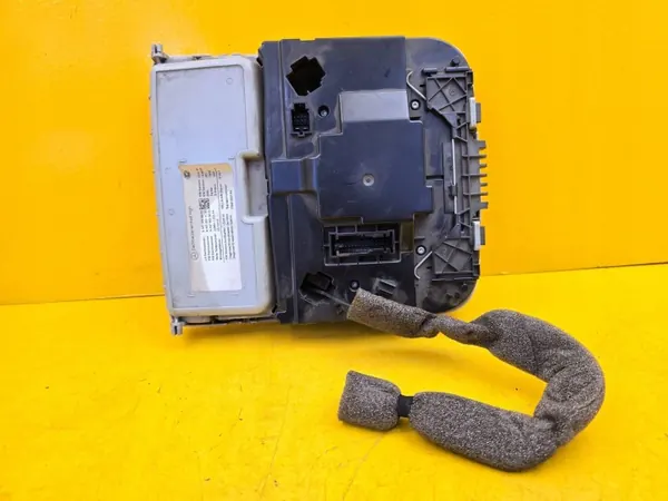 Lampe de boîte à gants Mercedes Vito W447 OEM A4479009905 image 4
