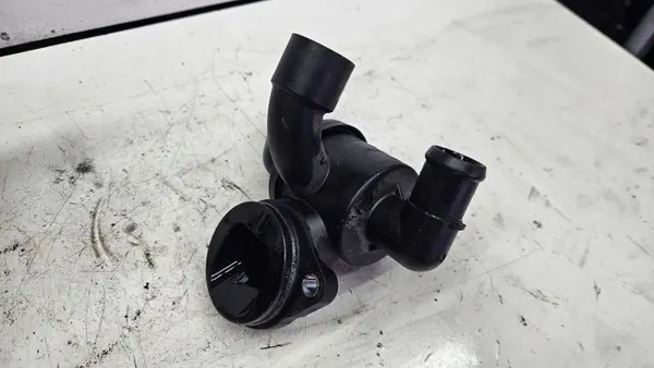 Thermostathuis OEM FOA12100 voor VW Golf VI 1.6 TDI image 4