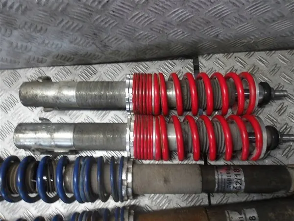 Suspensão Coil VW Passat B4 Kombi image 3