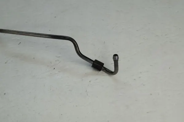 Audi A4 B7 2.0 TDI Turbon Voiteluputki - OEM image 5