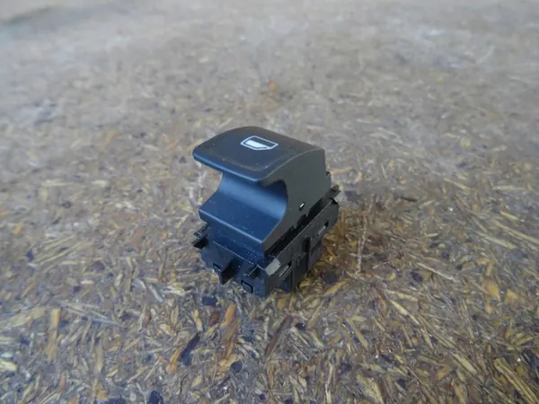 VW GOLF VII Fensterheber Schalter 5G0959855H image 2