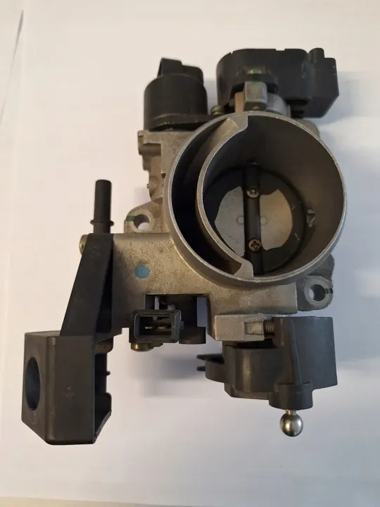 Drosselklappe Peugeot 1635J7 image 3