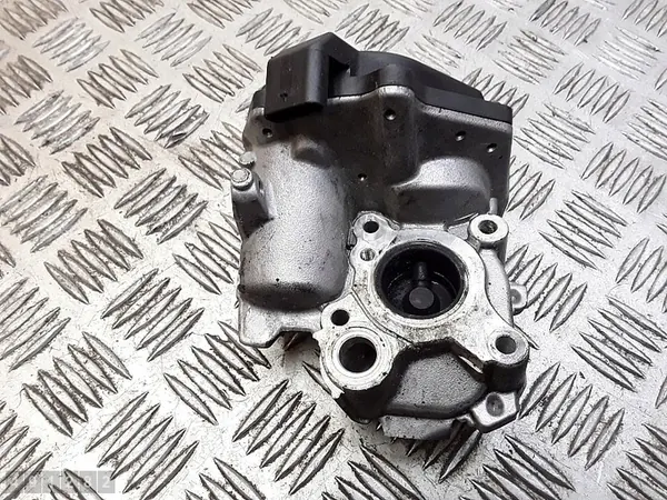 Válvula EGR Mercedes E W212 2012 2200CDI a6511400460 image 2