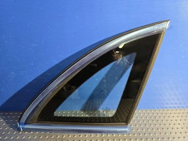 Vitre latérale arrière droite Mercedes-Benz B W247 2025 A2476706601 image 1