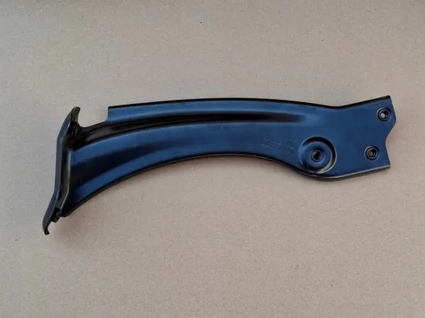 Supporto parafango anteriore sinistro SKODA SUPERB III 3V0821105 image 8