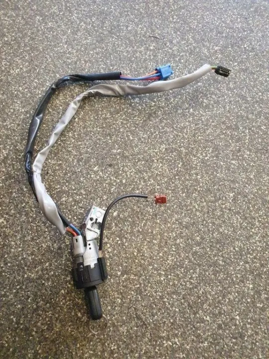 Interruptor de ignição OEM 9663123280 Citroën C3 Picasso image 2