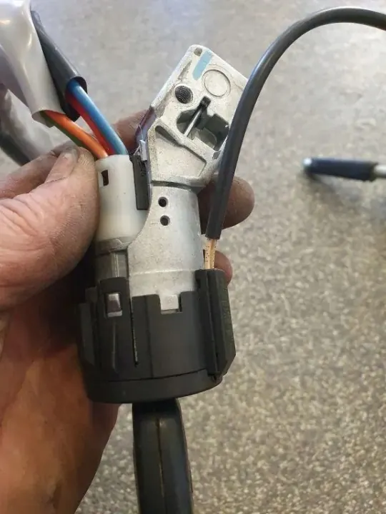 Interruptor de ignição OEM 9663123280 Citroën C3 Picasso image 3