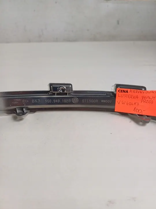 VW Golf VII 7 Oikea Vilkku Peilissä 5G0949102B image 9