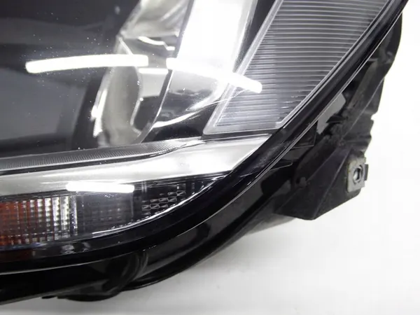 Farol esquerdo VW Golf Sportsvan 2014-2018 517941005C image 8