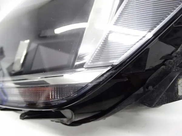 Farol esquerdo VW Golf Sportsvan 2014-2018 517941005C image 9