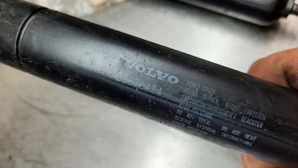 Baklucka Aktuatorer Set Volvo V70 II 00-08R OEM 30674494 image 5