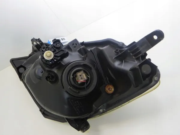 Toyota Yaris III Voor Rechter Koplamp OEM 360176553 image 9