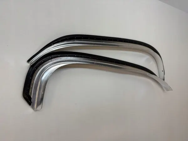 OEM LISTWASIERPBMWOE Achterdeur sikkellijsten set BMW 3 E30 image 7
