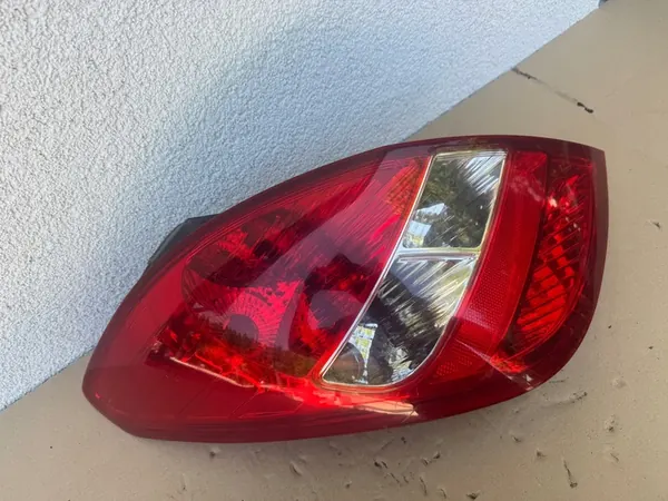 HYUNDAI I20 08-12 Farol Esquerdo 92401-1J000 image 2