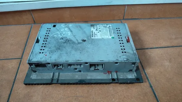 Volvo S40 V50 Radioförstärkare OEM 30732054 image 2