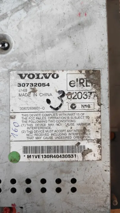Volvo S40 V50 Radioförstärkare OEM 30732054 image 3