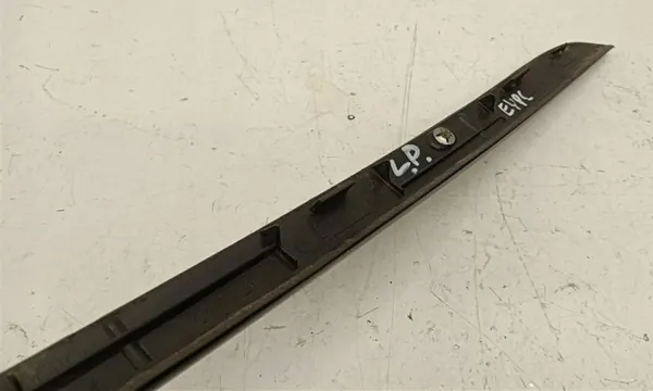 Vasen tuulilasin tiiviste OEM 9659145980 Citroen C5 III image 10