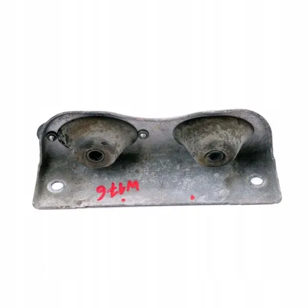 Mercedes W176 W246 Exhaust Pipe Mount Front A2464900040 image 9