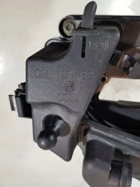 Audi OE 03L103469 Zylinderkopfdeckel - Gebraucht image 10