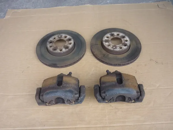 OEM 581 582 801 etujarrutuslevyt ja puristimet sarja image 2