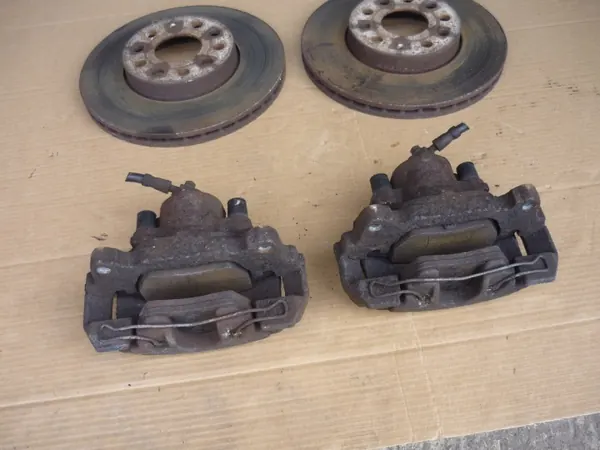OEM 581 582 801 etujarrutuslevyt ja puristimet sarja image 7
