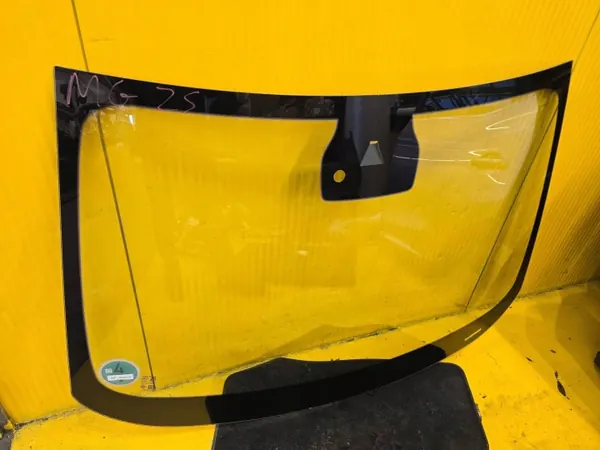 MG ZS Frontscheibe OEM E003853 - Gebraucht image 2